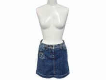 Load image into Gallery viewer, 極美品 LOUIS VUITTON ルイヴィトン デニムスカート 08SS RW081W WMSK01 CF7 モノグラムデニム コットン ブルー ゴールド金具 中古 4b007661