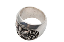 Load image into Gallery viewer, CHROME HEARTS クロムハーツ CLASSIC OVAL STAR クラシック オーバルスターリング 重量約34.4g サイズ21.5号 美品 中古 4b007677