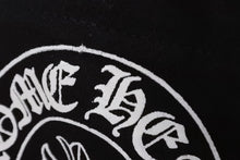 Load image into Gallery viewer, CHROME HEARTS クロムハーツ ホノルル限定 ホースシュー 半袖Ｔシャツ ブラック ホワイト コットン S 中古 4b007687