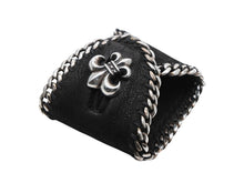 Load image into Gallery viewer, CHROME HEARTS クロムハーツ レザー ブレスレット バングル BSフレア 希少 シルバー925 2005刻印 72.0g 美品 中古 4b007714