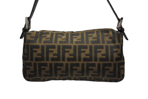 極美品 FENDI フェンディ マンマバケット ワンショルダーバッグ 2145264240 ズッカ柄 キャンバス レザー ブラウン シルバー金具 中古 4b007732