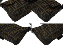 Load image into Gallery viewer, 極美品 FENDI フェンディ マンマバケット ワンショルダーバッグ 2145264240 ズッカ柄 キャンバス レザー ブラウン シルバー金具 中古 4b007732