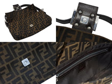 Load image into Gallery viewer, FENDI フェンディ マンマバケット ワンショルダーバッグ 3505 26424 008 ズッカ柄 キャンバス レザー ブラウン シルバー金具 美品 中古 4b007734