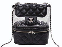 Load image into Gallery viewer, 極美品 CHANEL シャネル チェーンショルダーバッグ A57826 25番台 ココマーク キルティング カーフスキン PVC ブラック シルバー金具 中古 4b007743