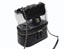 Load image into Gallery viewer, 極美品 CHANEL シャネル チェーンショルダーバッグ A57826 25番台 ココマーク キルティング カーフスキン PVC ブラック シルバー金具 中古 4b007743