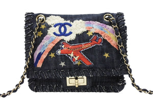 極美品 CHANEL シャネル 夜行飛行 チェーンショルダーバッグ A31929 10番台 ココマーク デニム ネイビー パッチ 刺繍 ゴールド金具 中古 4b007750