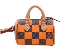 新品未使用 LOUIS VUITTON ルイヴィトン ポーチ ダミエ ポップ ミニ スピーディ チャーム R94096 サンプル品 オレンジ 中古 4b007755