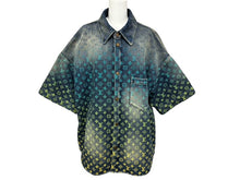 Load image into Gallery viewer, Excellent condition LOUIS VUITTON Rainbow Monogram Denim Shirt RM231 YM4 HOS72X Indigo Multicolor Cotton Size XL Pre-owned 4b007762 