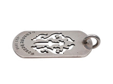 Load image into Gallery viewer, CHROME HEARTS クロムハーツ ヴィンダガー ドッグタグ ペンダント 重量約16.3g 1998/.925刻印 シルバー925 美品 中古 4b007764