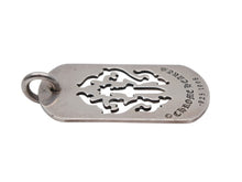 Load image into Gallery viewer, CHROME HEARTS クロムハーツ ヴィンダガー ドッグタグ ペンダント 重量約16.3g 1998/.925刻印 シルバー925 美品 中古 4b007764