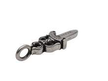 Load image into Gallery viewer, CHROME HEARTS クロムハーツ ダブルダガー ペンダント シルバーネックレストップ シルバー925 21.8g 美品 中古 4b007763
