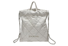Load image into Gallery viewer, CHANEL シャネル CHANEL22 チェーンショルダーリュック ラージ 2WAY AS3313 ランダム番台 カーフ ココマーク ホワイト 美品 中古 4b007871