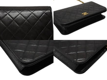 Load image into Gallery viewer, CHANEL シャネル マトラッセ プッシュロック ショルダーバッグ 5番台 ラムスキン ブラック ゴールド金具 美品 中古 4b007875