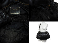 Load image into Gallery viewer, PRADA プラダ ギャザー 2WAYバッグ ハンドバッグ ショルダーバッグ カーフレザー ブラック ゴールド金具 美品 中古 4b007894