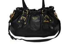 Load image into Gallery viewer, PRADA プラダ ギャザー 2WAYバッグ ハンドバッグ ショルダーバッグ カーフレザー ブラック ゴールド金具 美品 中古 4b007894