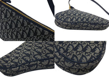 Load image into Gallery viewer, 極美品 Christian Dior クリスチャンディオール サドルポーチ アクセサリーポーチ MC 0071 ネイビー トロッター柄 ガリアーノ期 中古 4b007899