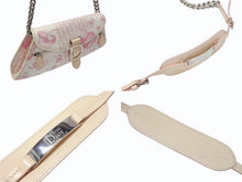 Load image into Gallery viewer, CHRISTIAN DIOR クリスチャンディオール トロッターライン ショルダーバッグ BO A 1024 ホワイト ピンク シルバー金具 美品 中古 4b007902