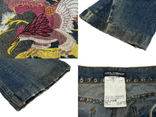 Load image into Gallery viewer, DOLCE&amp;GABBANA ドルチェアンドガッバーナ レアモデル ヴィンテージデニムパンツ クラッシュ加工 スタッズ 刺繍 コットン サイズ40 美品 中古 4b007916