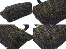 Load image into Gallery viewer, FENDI フェンディ ハンドバッグ トートバッグ ズッカ柄 キャンバス ブラウン ゴールド金具 美品 中古 4b007935