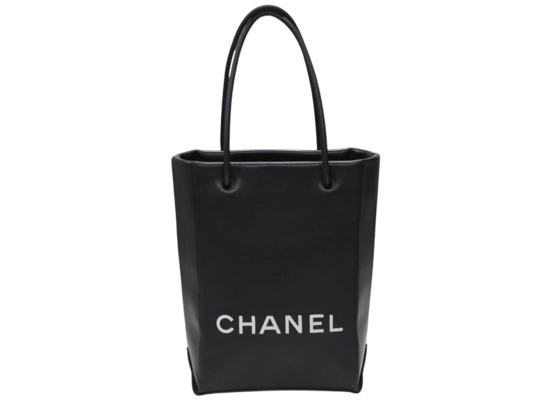 極美品 CHANEL シャネル スモール トート エッセンシャル 12番台 A46880 ラムスキン ロゴ ブラック シルバー金具 中古 4b007948