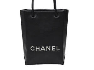 極美品 CHANEL シャネル スモール トート エッセンシャル 12番台 A46880 ラムスキン ロゴ ブラック シルバー金具 中古 4b007948
