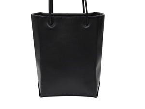 極美品 CHANEL シャネル スモール トート エッセンシャル 12番台 A46880 ラムスキン ロゴ ブラック シルバー金具 中古 4b007948