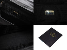 Load image into Gallery viewer, PRADA プラダ ハンドバッグ 33 トライアングルロゴ シングルメタルハンドル イタリア製 ナイロン ブラック ゴールド金具 美品 中古 4b007953