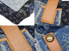 Load image into Gallery viewer, 極美品 LOUIS VUITTON ルイヴィトン パッチワーク ポスティ メッセンジャーバッグ M95374 モノグラムデニム ブルー 中古 4b008049