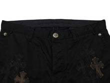Load image into Gallery viewer, 極美品 CHROME HEARTS クロムハーツ CARPENTER カーペンター パンツ サイズ36 クロスボール セメタリー カモ柄 クロスパッチ 中古 4b008052