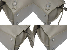 Load image into Gallery viewer, BALENCIAGA バレンシアガ ネオクラシックシティ 2WAYバッグ 678629 ベージュ レザー シルバー金具 美品 中古 4b008069
