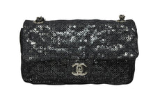 Load image into Gallery viewer, 極美品 CHANEL シャネル マトラッセ23 Sフラップ Wチェーンショルダーバッグ 12番台 ココマーク スパンコール シルバー金具 中古 4b008075