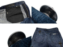 Load image into Gallery viewer, 極美品 CHROME HEARTS クロムハーツ CHクロスパッチ デニムショーツ ショートパンツ サイズ30 7パッチ インディゴブルー 中古 4b008087