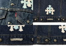 Load image into Gallery viewer, 極美品 CHROME HEARTS クロムハーツ × LEVI&#39;S リーバイス デニムジャケット フローラル クロスパッチ デニムジャケット サイズ10Y 中古 4b008137