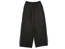 Load image into Gallery viewer, 新品未使用 FFFPOSTALSERVICE トリプルエフポスタルサービス 25SS ENIGMA TRACK PANTS エニグマトラックパンツ サイズL ブラック 中古 4b008157