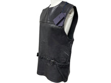 Load image into Gallery viewer, PRADA プラダ ベルテッドプルオーバー レザーベスト UPC194 サイズ48 カーフスキン トライアングルパッチ ブラック 美品 中古 4b008195