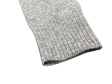 Load image into Gallery viewer, MIUMIU ミュウミュウ ニット セーター MML808 サイズ40 カシミヤ ウール インターシャロゴ グレー ホワイト 美品 中古 4b008197