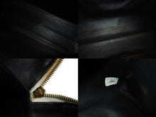 Load image into Gallery viewer, CHANEL シャネル スポーツライン ボストンバッグ A05943 3番台 キルティング ココマーク レザー ブラック ゴールド金具 美品 中古 4b008234