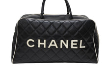 Load image into Gallery viewer, CHANEL シャネル スポーツライン ボストンバッグ A05943 3番台 キルティング ココマーク レザー ブラック ゴールド金具 美品 中古 4b008234