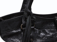Load image into Gallery viewer, 極美品 BALENCIAGA バレンシアガ 2way ハンドバッグ ザ タウン 40579-1000-0021232 ブラック レザー 中古 4b008360