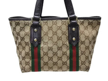 Load image into Gallery viewer, GUCCI グッチ ハンドバッグ シェリーライン 139261 213048 イタリア製 ベージュ レッド グリーン GGキャンバス レザー 美品 中古 4b008382