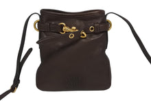 Load image into Gallery viewer, 極美品 MIUMIU ミュウミュウ ナッパレザー ポーチ ショルダーバッグ ブラウン レザー 5NR461 ゴールド金具 中古 4b008384