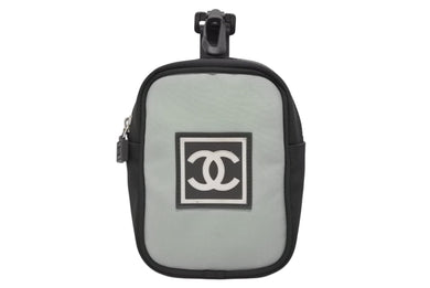 CHANEL シャネル ポーチ スポーツライン ココマーク ブラック グリーン ナイロン ロゴパッチ 美品 中古 4b008393