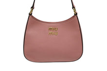 Load image into Gallery viewer, 極美品 MIUMIU ミュウミュウ マドラス ワンショルダーバッグ 5BC105 ピンク レザー ロゴ金具 ゴールド金具 中古 4b008515