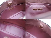 Load image into Gallery viewer, 極美品 MIUMIU ミュウミュウ マドラス ワンショルダーバッグ 5BC105 ピンク レザー ロゴ金具 ゴールド金具 中古 4b008515