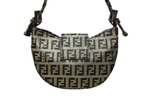Load image into Gallery viewer, 極美品 FENDI フェンディ ミニクロワッサン ハンドバッグ 108BK00301 ズッキーノ柄 ブラック ゴールド キャンバス ブラック金具 中古 4b008565