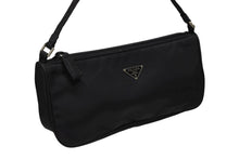 Load image into Gallery viewer, PRADA プラダ アクセサリーポーチ ブラック ナイロン レザー ハンドバッグ トライアングルロゴ 美品 中古 4b008581