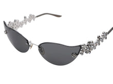 Load image into Gallery viewer, 限定1000本 極美品 LOUIS VUITTON ルイヴィトン キャッツアイ サングラス スワロフスキー 75BR6 サイズ 67□17 135 中古 4b008599