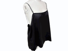 Load image into Gallery viewer, 新品未使用 CHROME HEARTS クロムハーツ SHIRT W A LA MODE シルクキャミソール サイズL ブラック シルバー925 ロゴストラップ 中古 4b008717