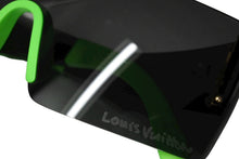 Load image into Gallery viewer, 極美品 LOUIS VUITTON ルイヴィトン LVグラフィティ マスク サングラス Z0242U ブラック グリーン スティーブン スプラウス 中古 4b008747