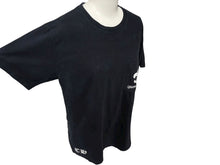 Load image into Gallery viewer, CHROME HEARTS クロムハーツ 半袖Tシャツ サイズM BSフレア スクロールラベルロゴ プリント ブラック 美品 中古 4b008749